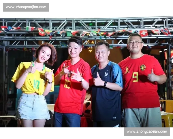 高清足球赛事直播APP下载指南畅享全球赛场精彩即时比分数据分析权威解说 - 副本 (15) - 副本 - 副本 - 副本 - 副本 - 副本 - 副本 - 副本